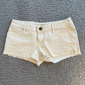 Roxy corduroy shorts size S. EUC. pockets on sides and back.